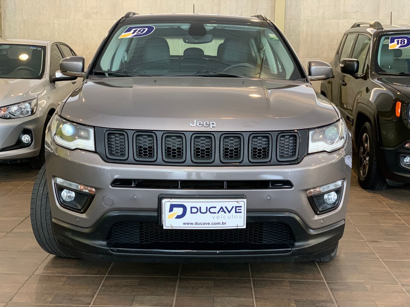 Fotos Ducave Veículos