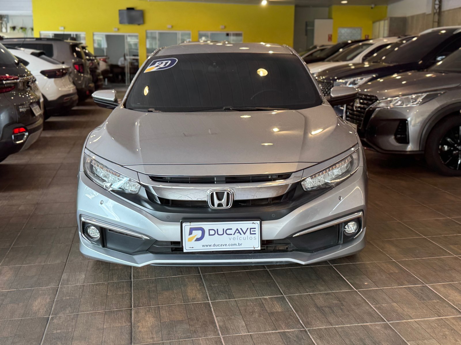 Honda Civic 2021 — foto 3