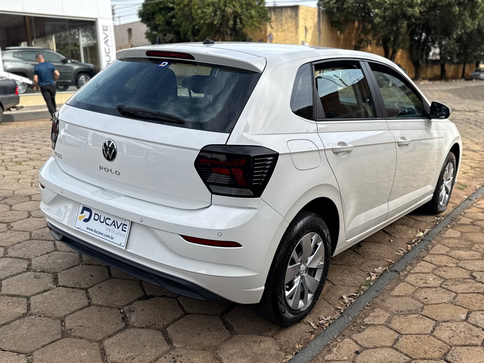 Volkswagen Polo 2023 — foto 4