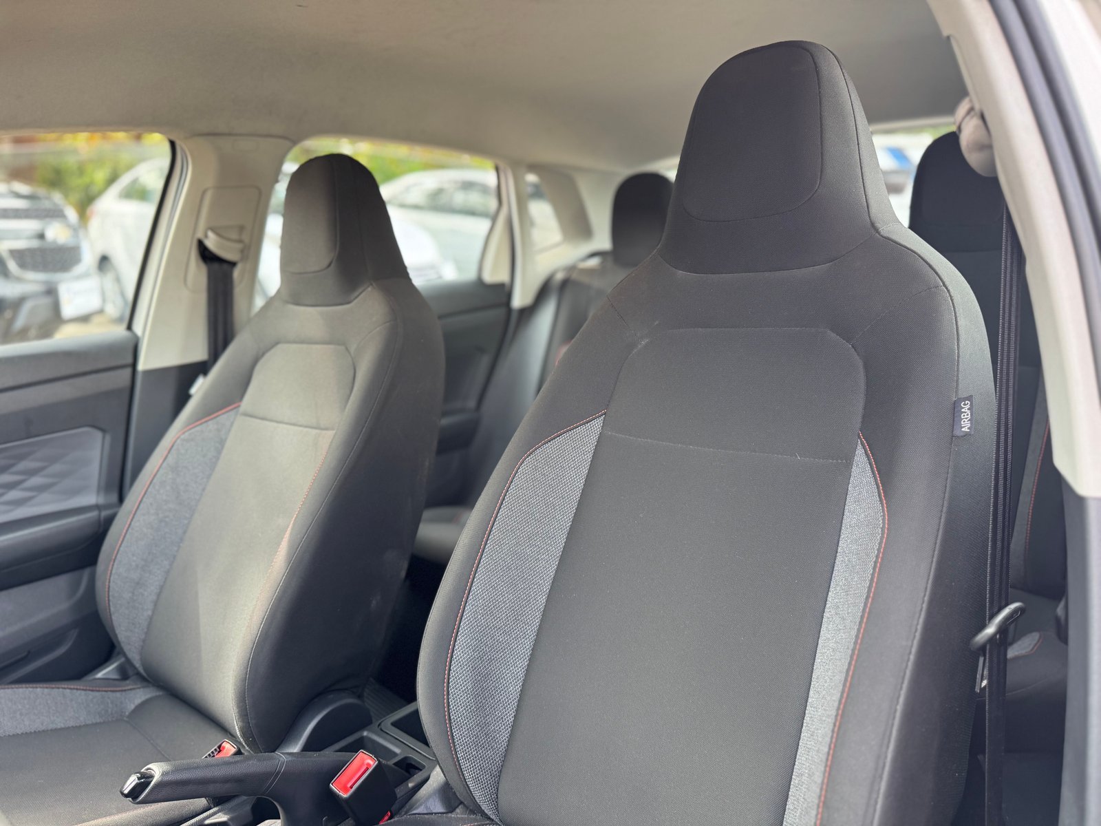 Volkswagen Polo 2023 — foto 11