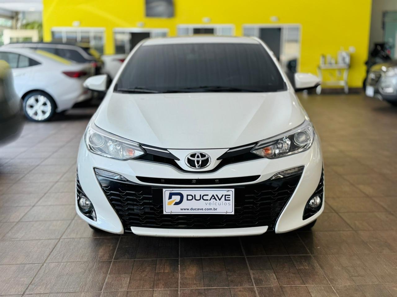 Toyota Yaris 2019 — foto 3