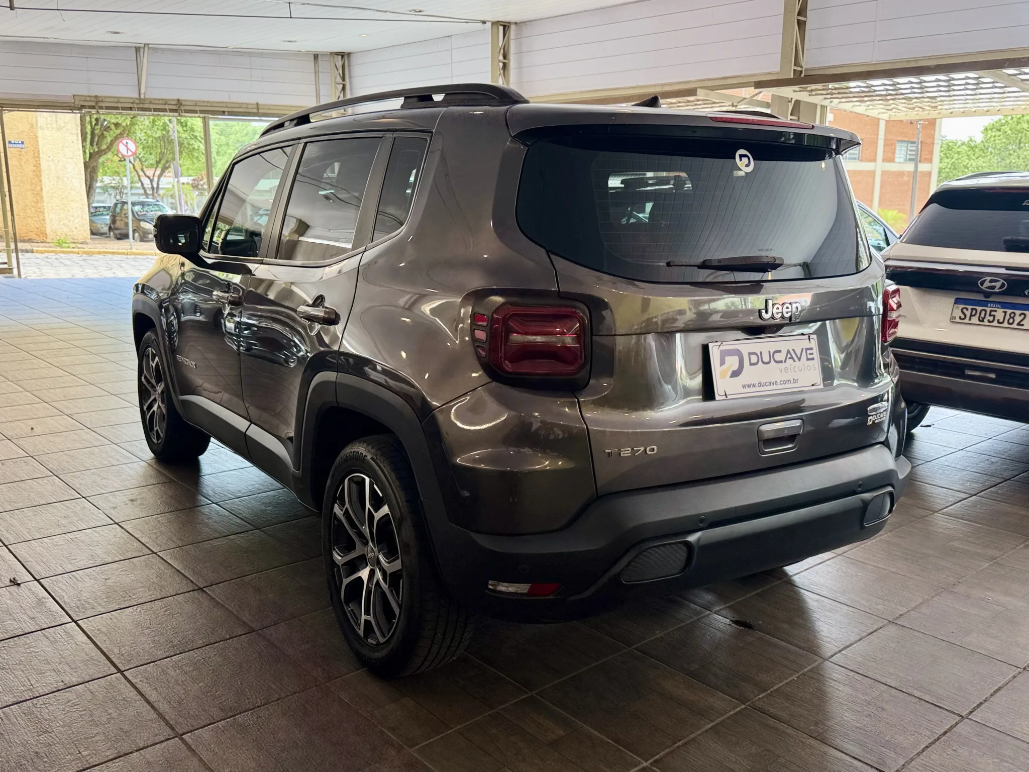 Jeep Renegade 2023 — foto 6