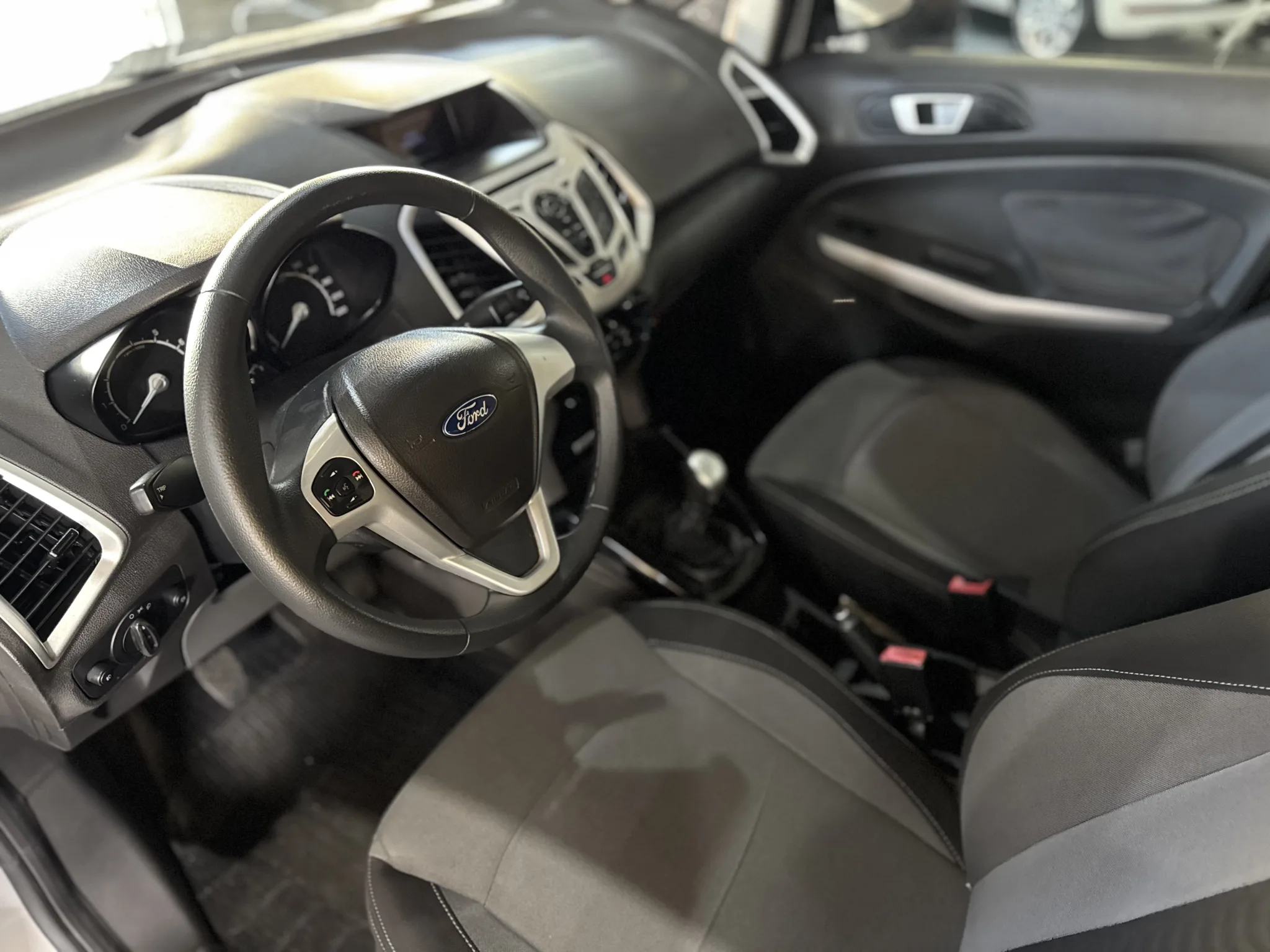 Ford Ecosport 2013 — foto 8