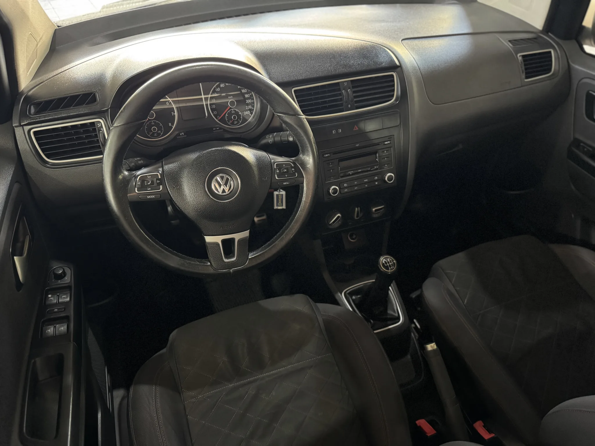 Volkswagen Fox 2013 — foto 7
