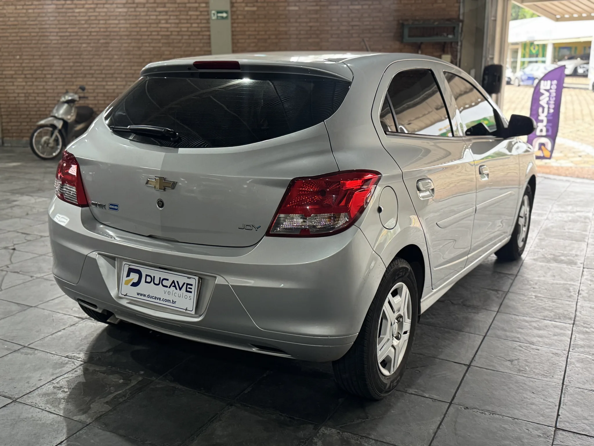 Chevrolet Onix 2018 — foto 4