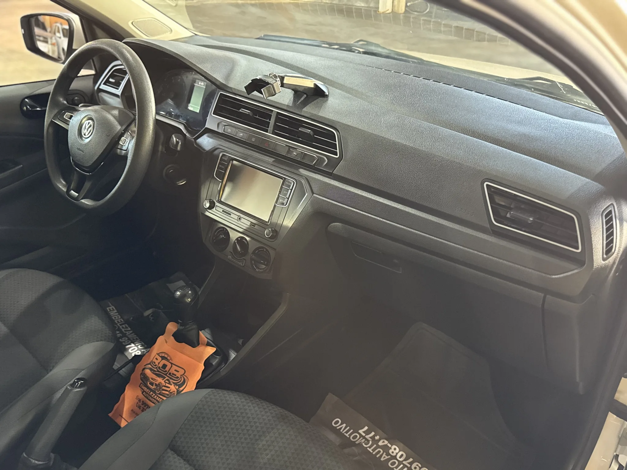 Volkswagen Voyage 2020 — foto 9