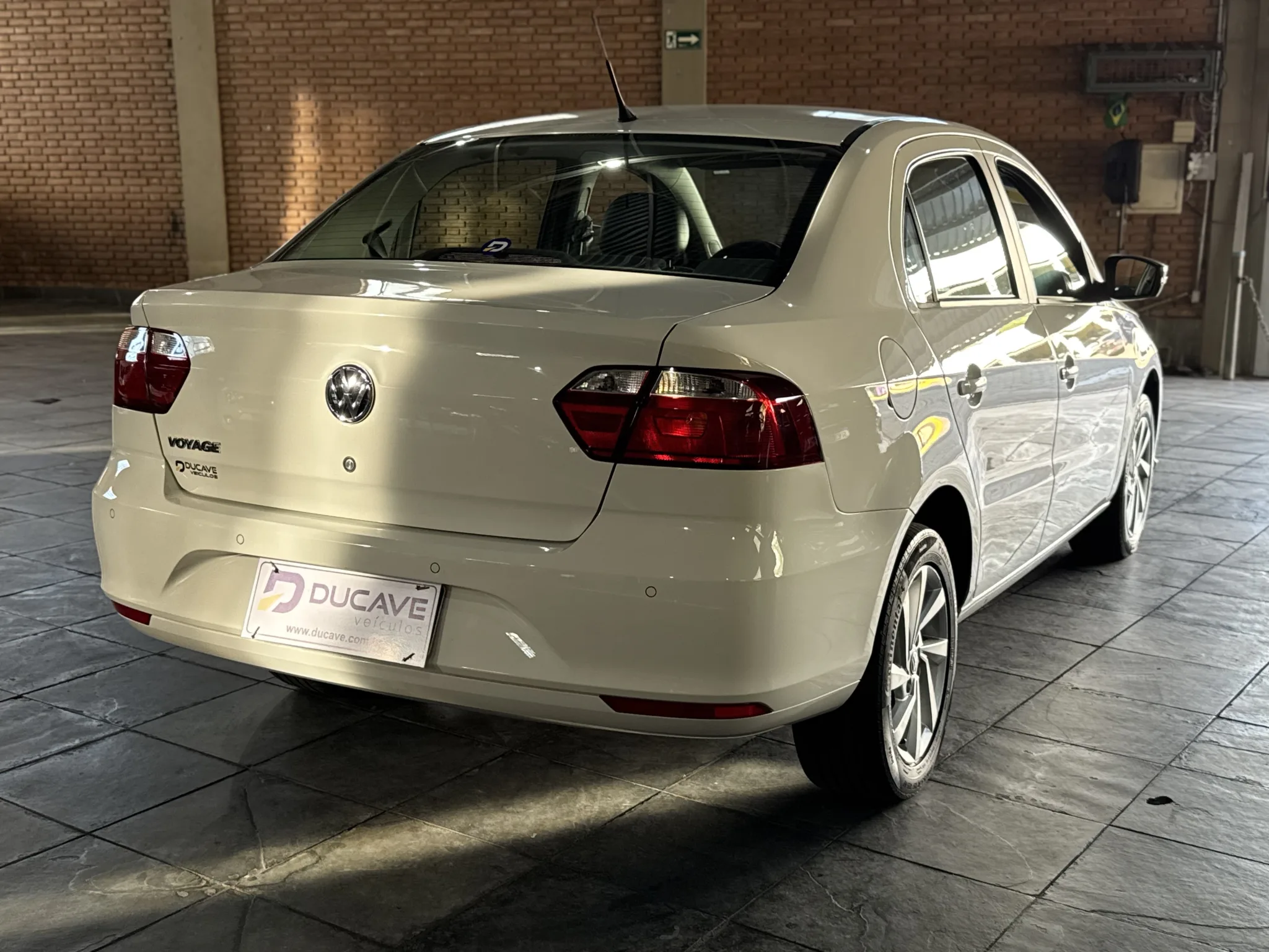 Volkswagen Voyage 2020 — foto 6