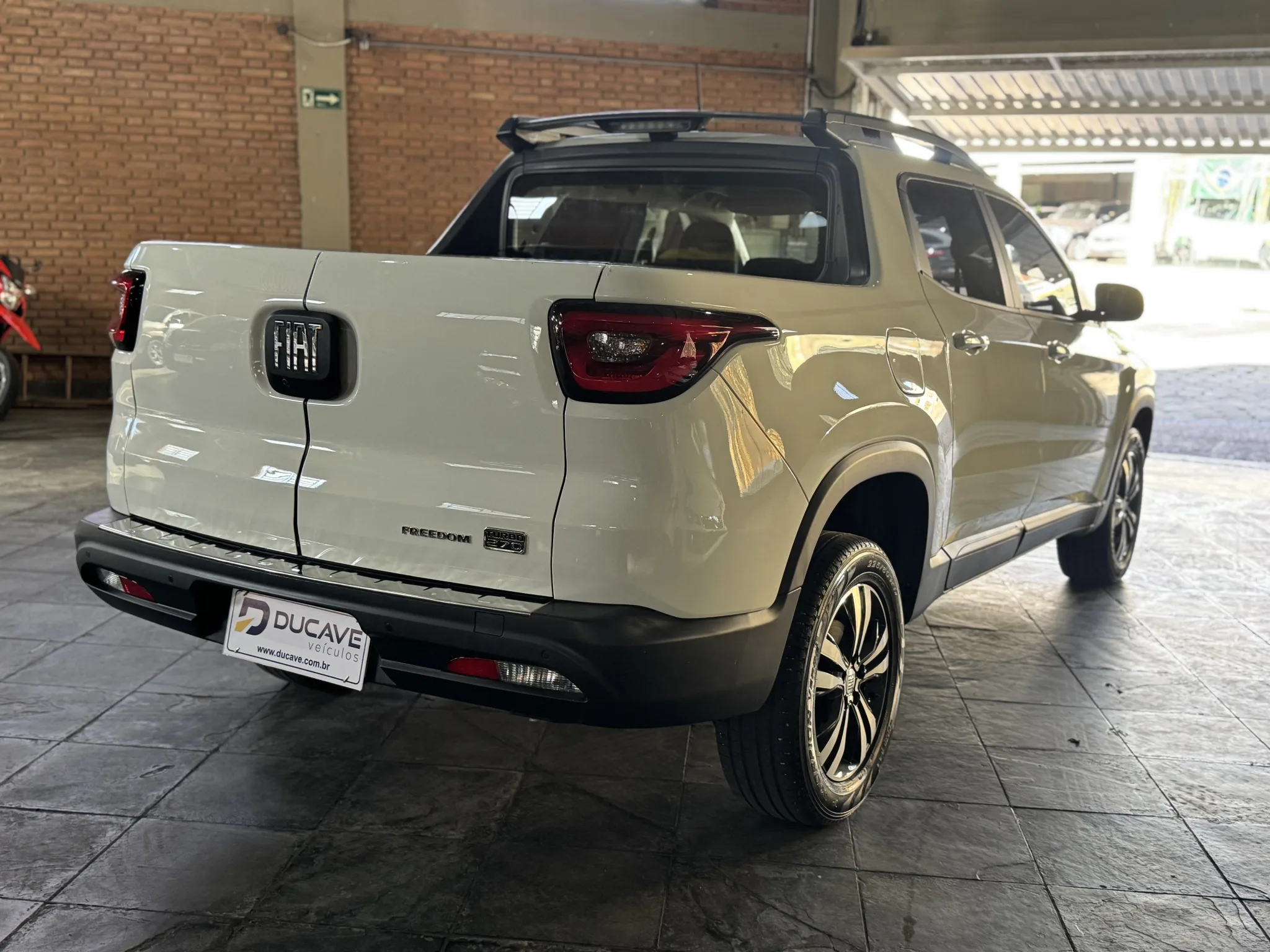 Fiat Toro 2023 — foto 4