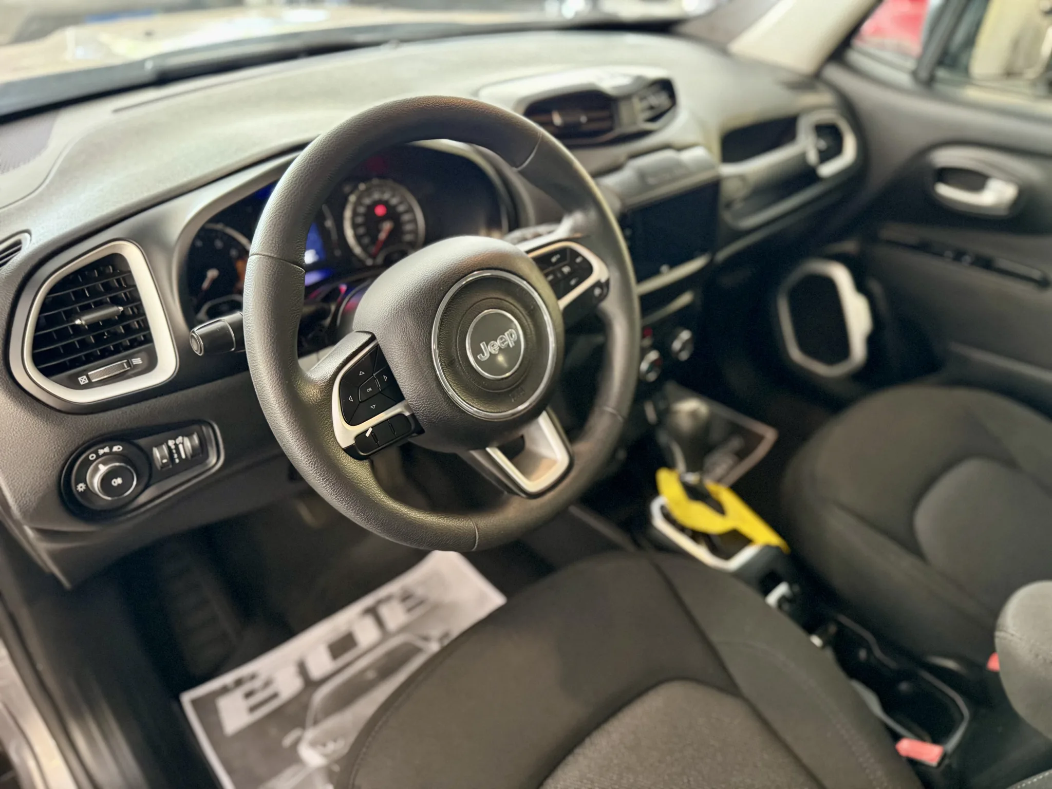 Jeep Renegade 2021 — foto 5