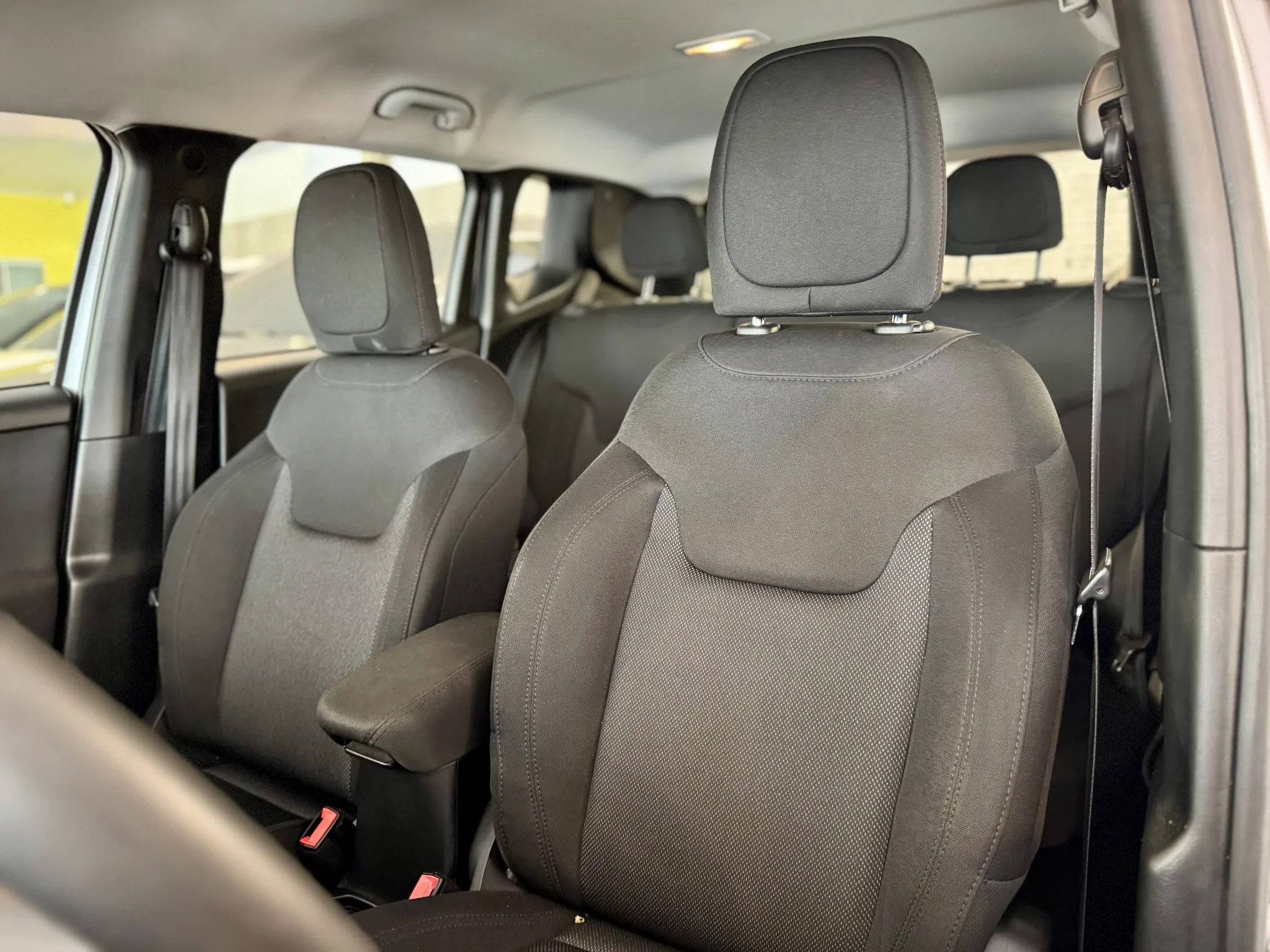 Jeep Renegade 2021 — foto 6